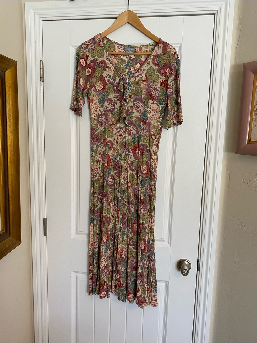 Vintage Floral Midi Dress with Button Front - Multicolor